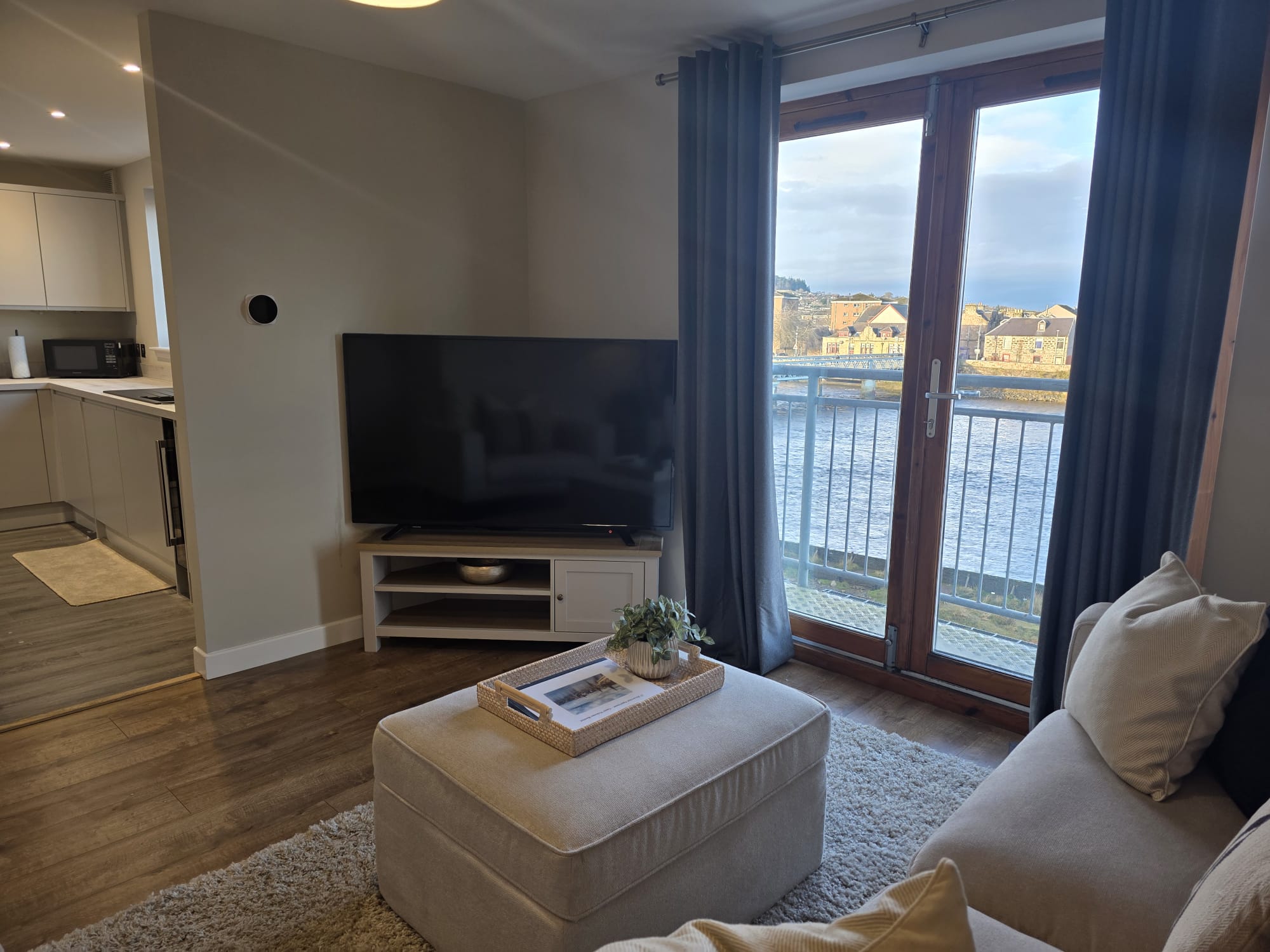 Riverview Apartment photo 3